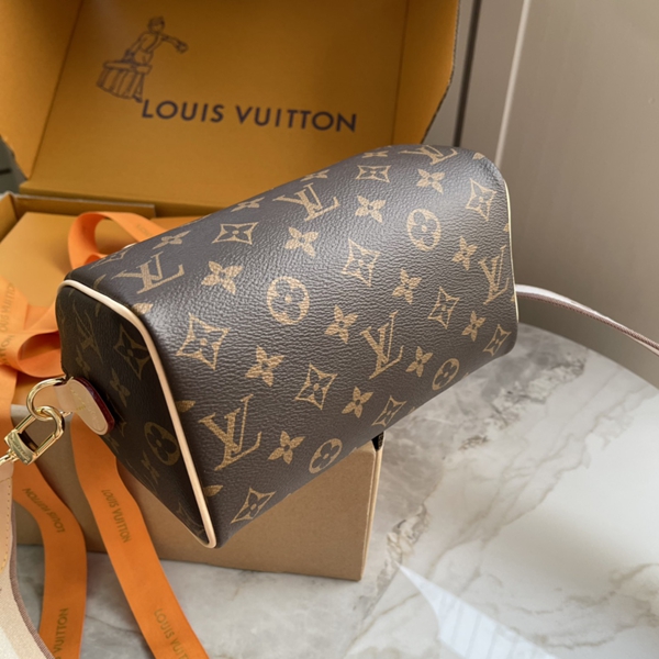 ルイヴィトンバッグ内部構造